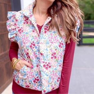Floral Ruffle Sleeve vest